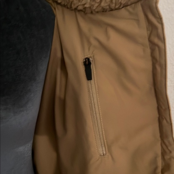 Patagonia Women’s Brown Sherpa Jacket, Medium - Picture 6 of 12